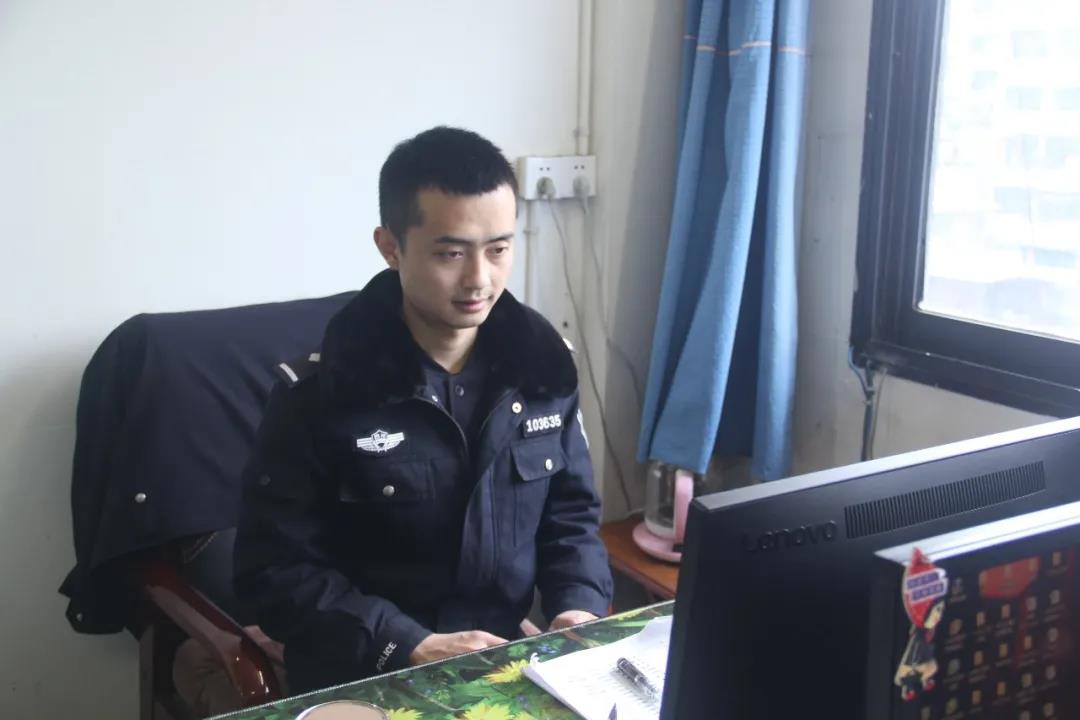 黄2.jpg