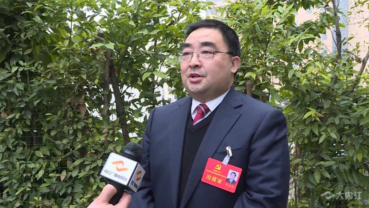 282377_1612491811772098.png 专访刘其柱.png