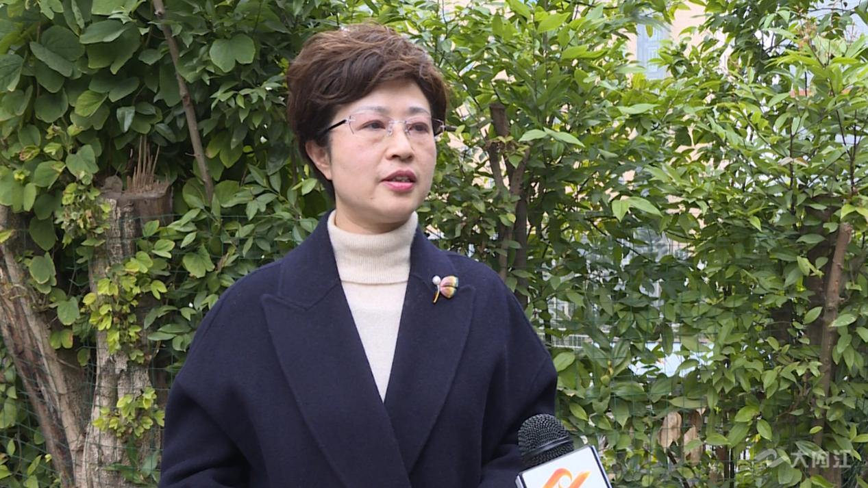 282377_1612491840642657.png 专访钟华.png