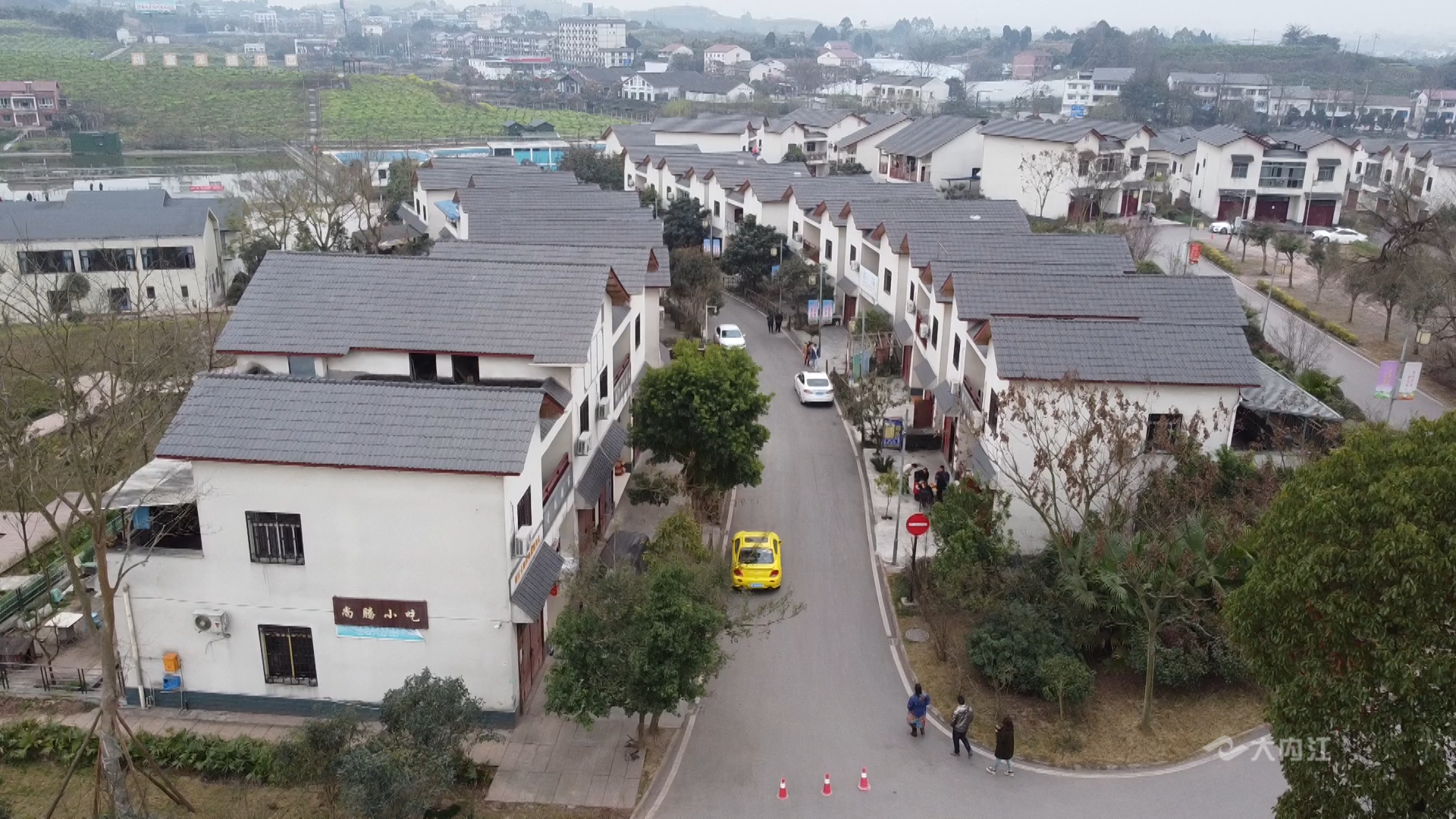 282377_1613560110412711.bmp shizhongqu1.bmp