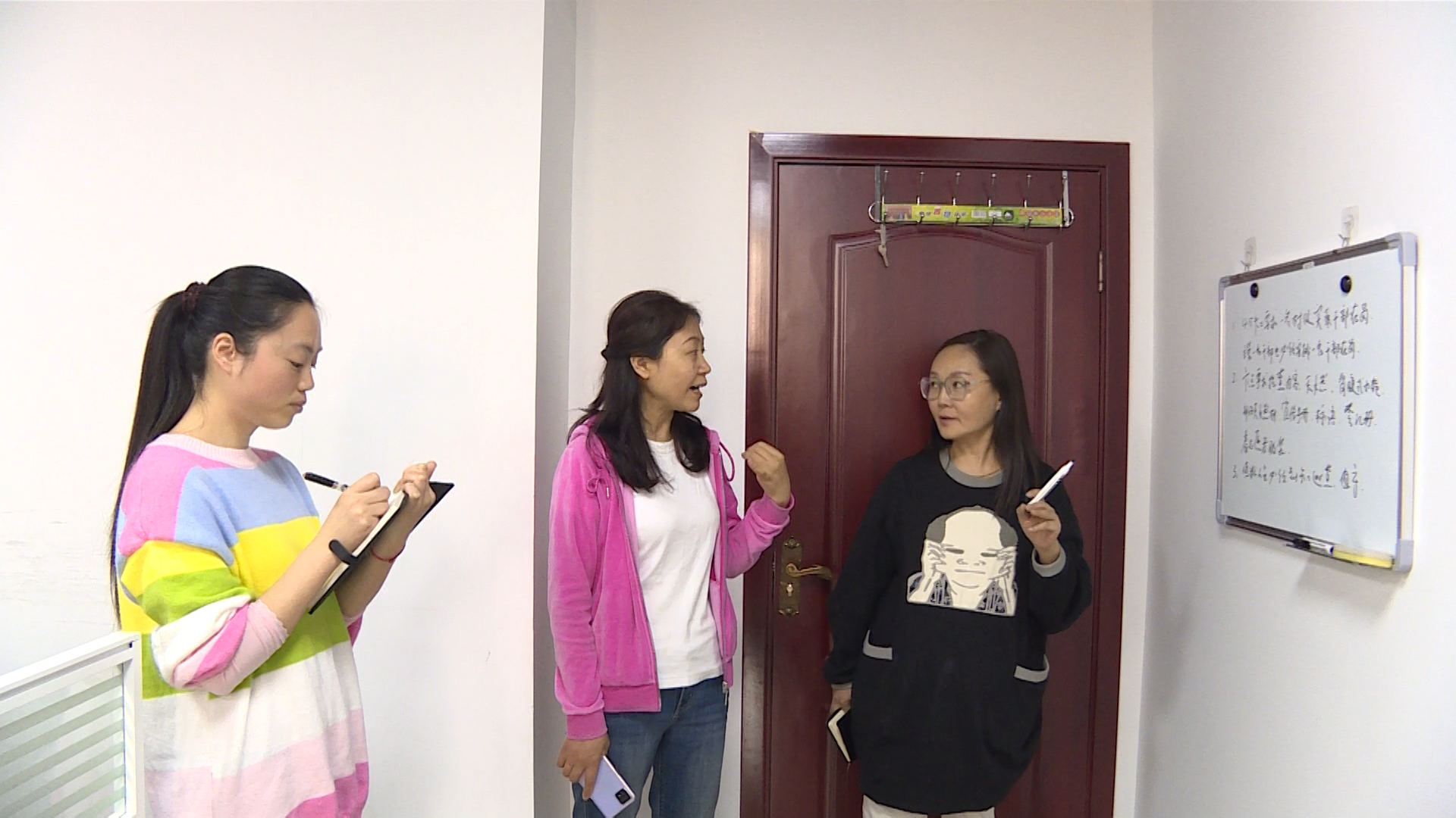 281921_1617286098239246.bmp 281921_1617286098239246.bmp