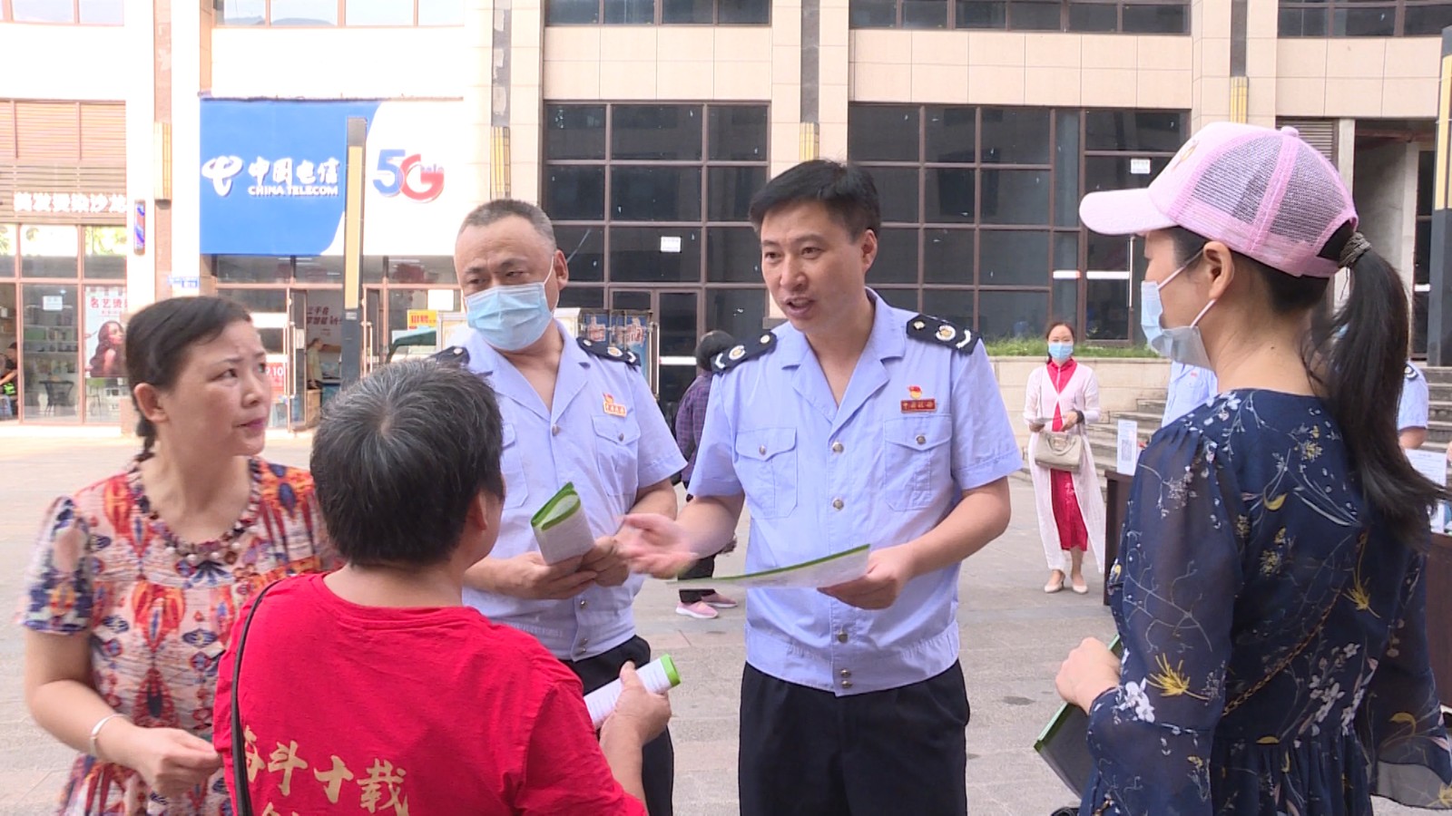 281921_1631631365558630.jpg 729_9200_01.00_00_21_15.Still002.jpg