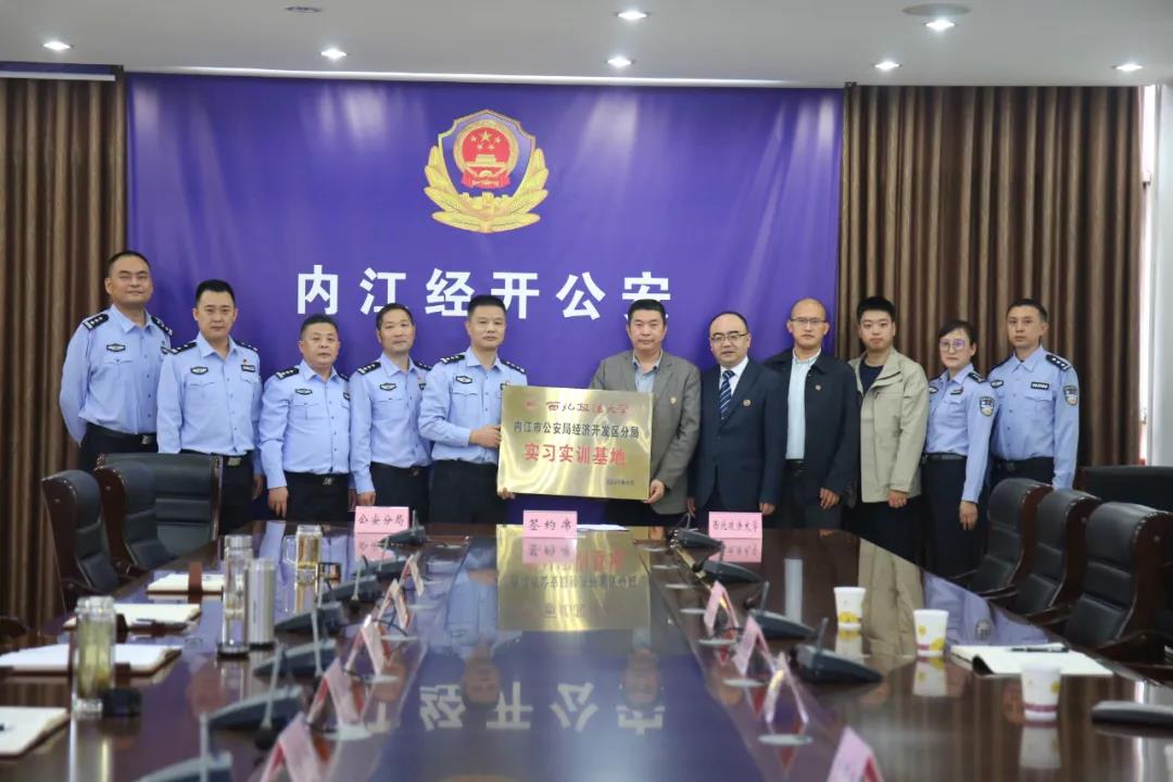 281921_1634051916123860.jpg 微信图片_20211012231648.jpg