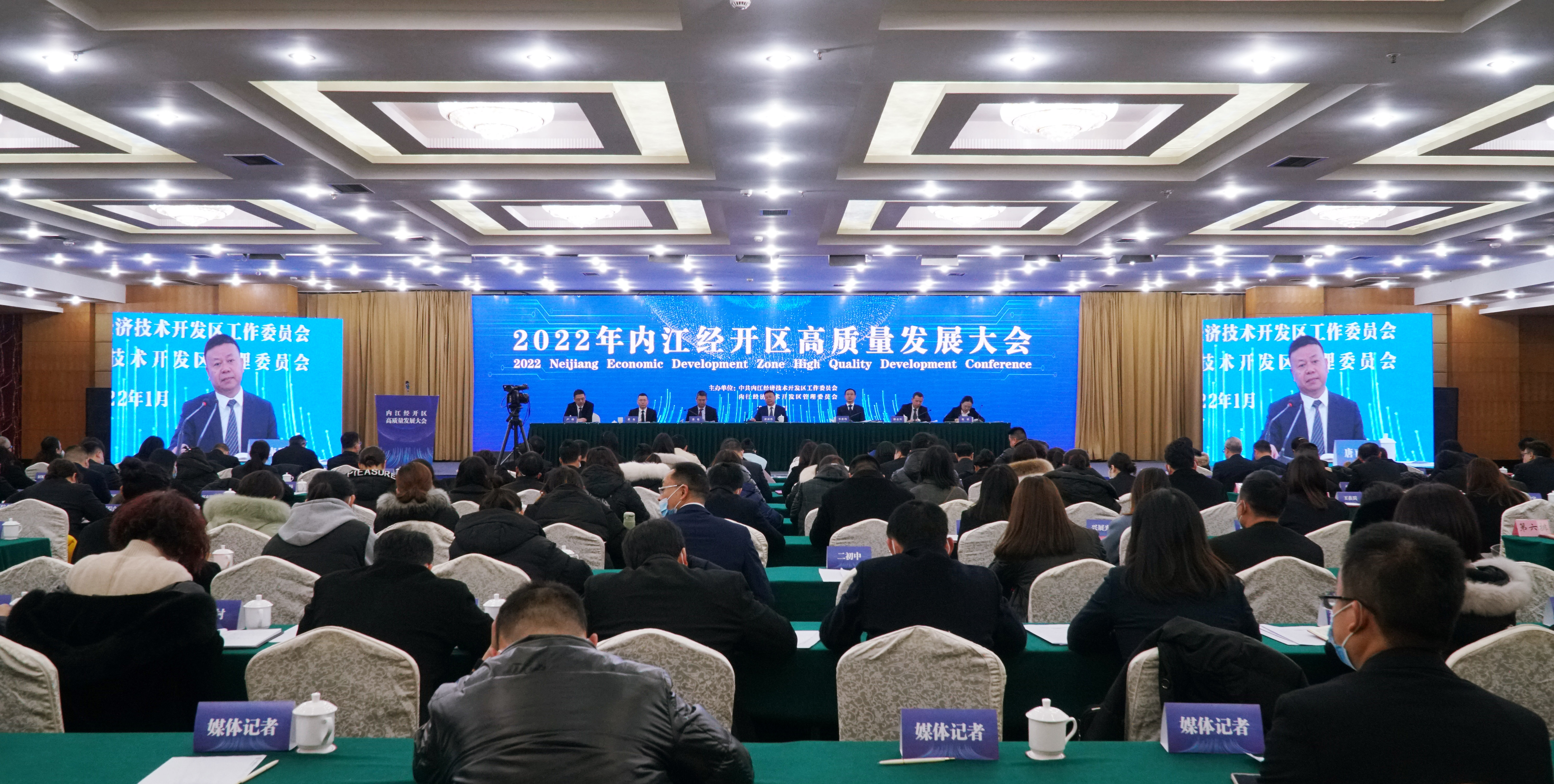 281921_1643309303447022.jpg 1.jpg