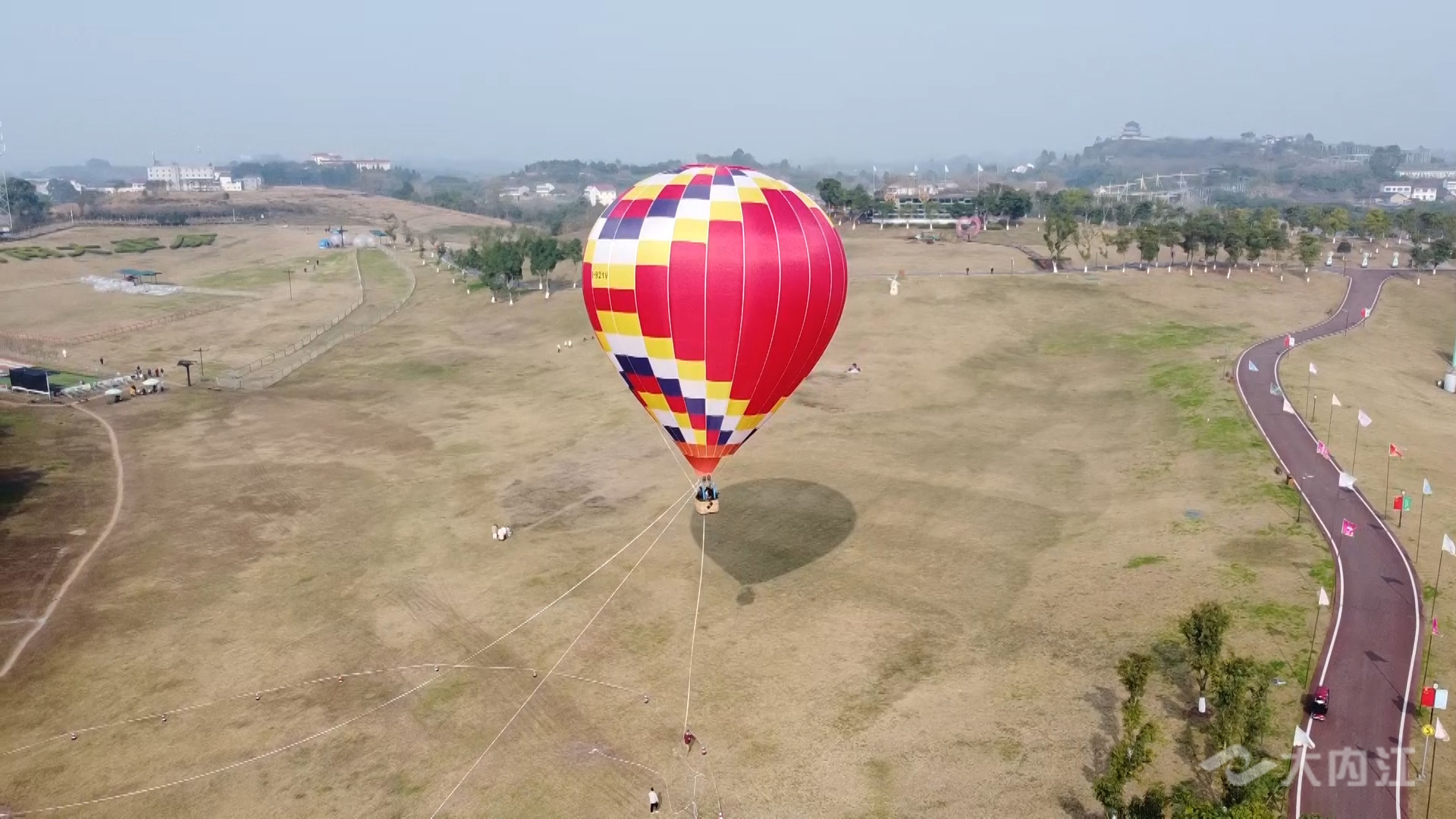 286258_1641178963210111.jpg 5.jpg