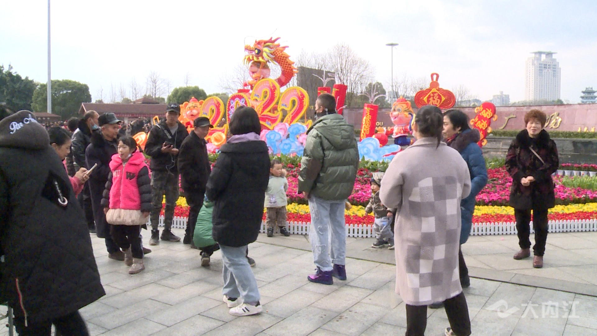 286258_1643599996701686.jpg 7.jpg