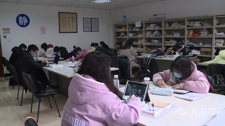 282035_1644033392424620.png 30.png